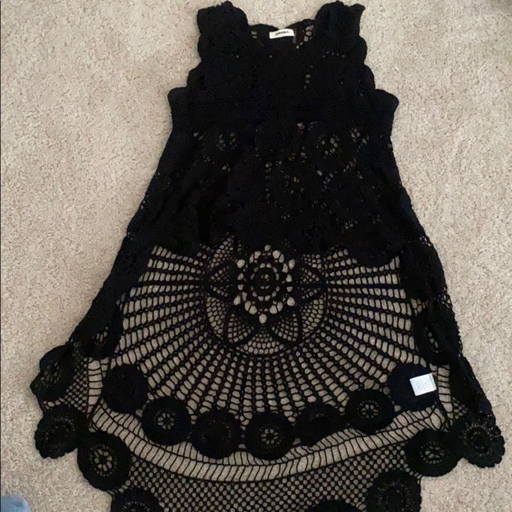 Sleeveless Crochet high low tunic